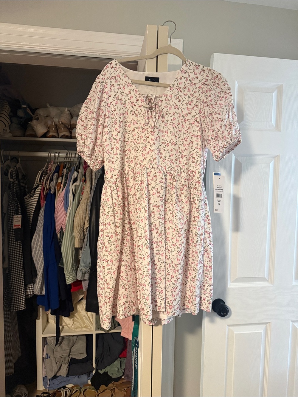 MSK White Pink Floral Puff-Sleeve Mini Dress